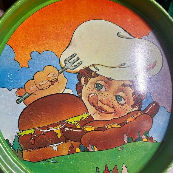 Vintage 70s serving tray featuring a hungry freckled boy, hamburger & hot dog - Picture 4 of 6